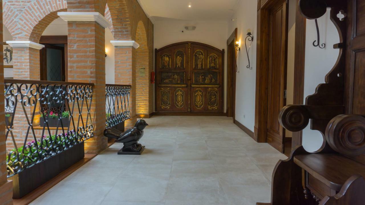 Hotel Otavalo Luaran gambar